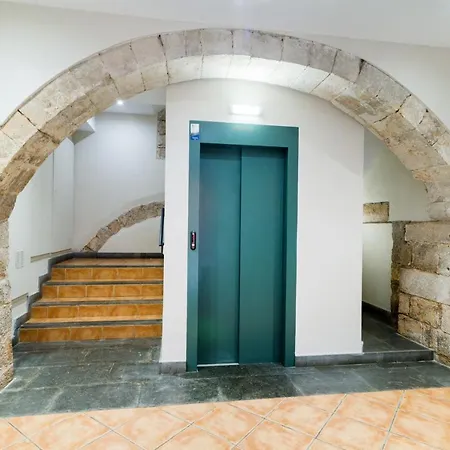 Elena - ז'ירונה